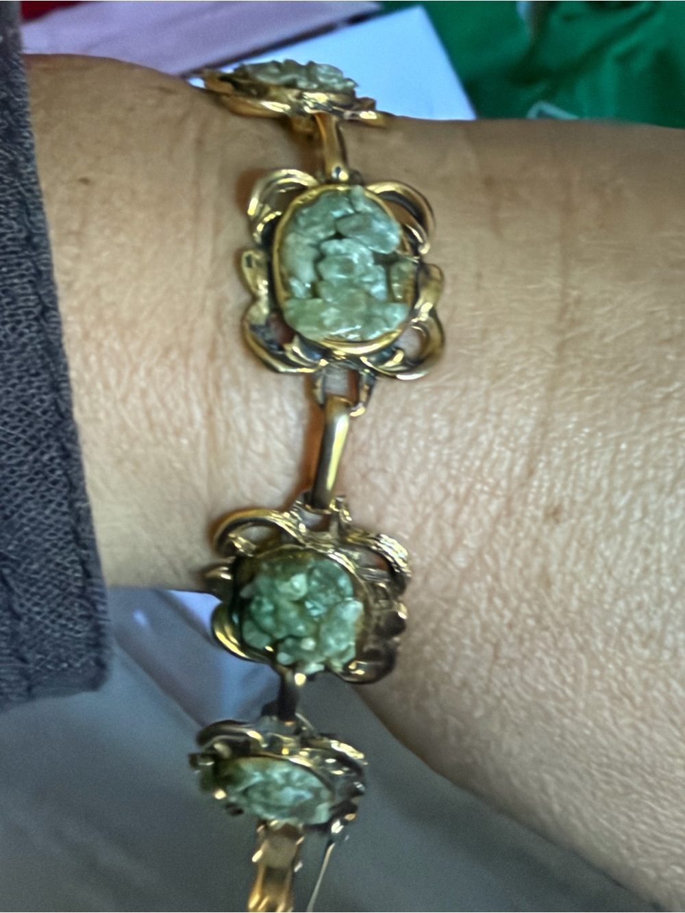 JADE vintage gemstone bracelet 7 inches